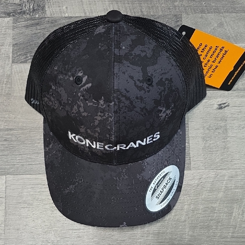 NWT, Kone Cranes Snapback